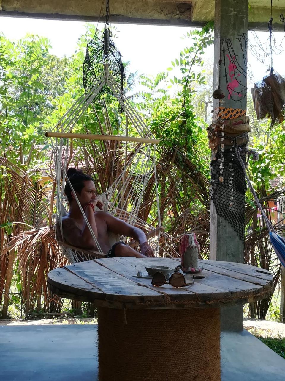 Julianu Hotel Tangalle Buitenkant foto
